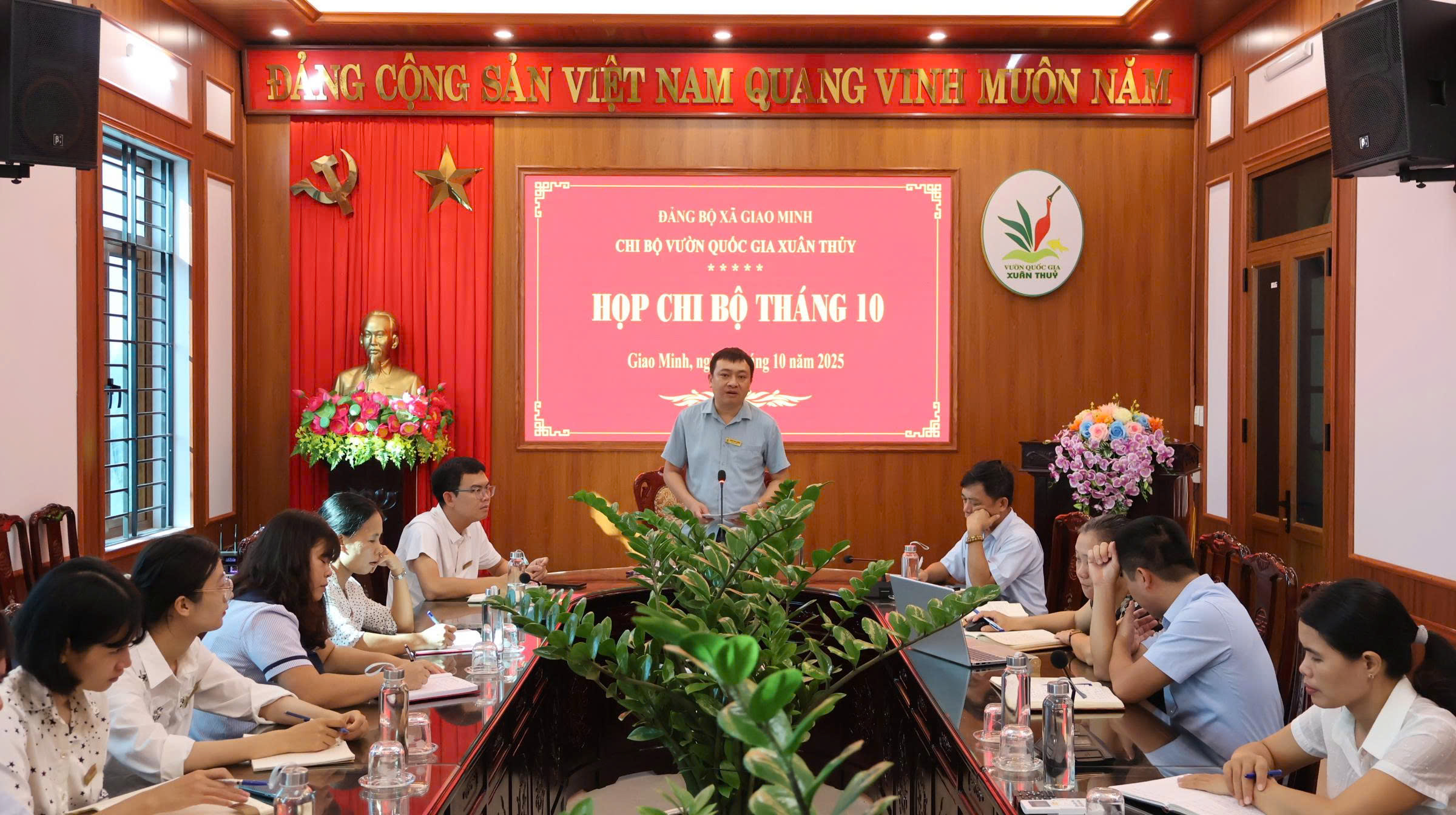 tin tức
